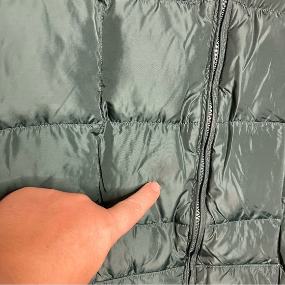 Cabela’s down puffer vest Hunter green size XL Tall - Picture 3 of 7